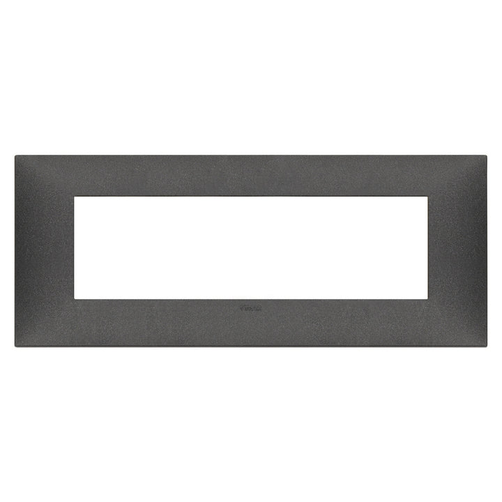 Placa Carbon Mate (Total Look) fabricada en tecnopolímero, línea NeveUp de Vimar