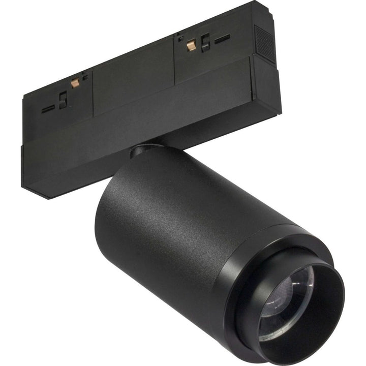 Luminario spot zoom de riel MAGNETO ATENUABLE 12W dirigible y orientable, 48Vcd, 3000K, ángulo 15-60°, 0-10V, acabado negro de AURO Lighting