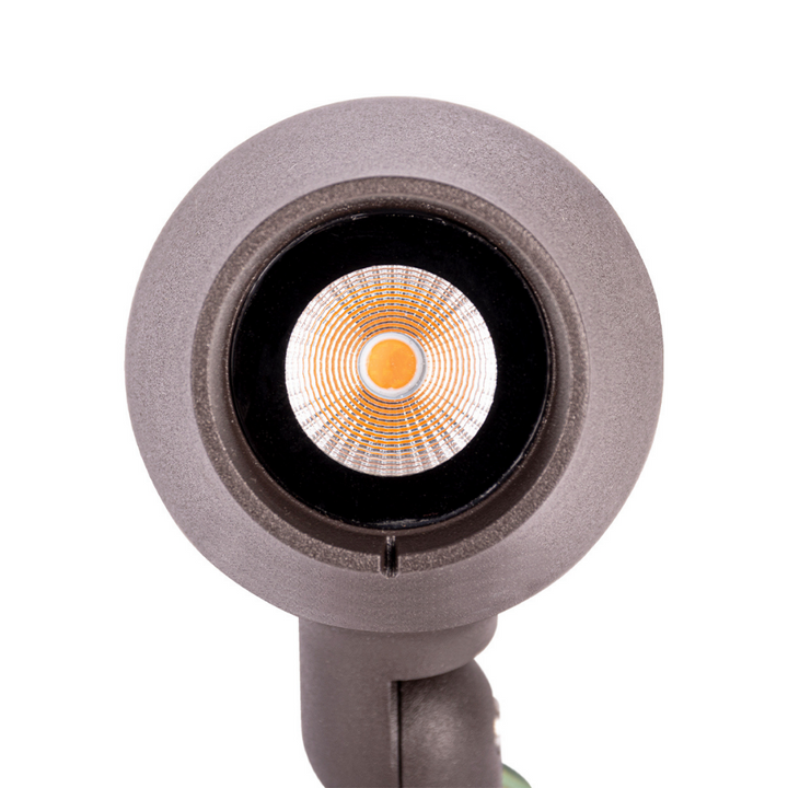 Luminario LED para jardín 5W 36° luz neutra cálida (3000K) incluye estaca de ICON