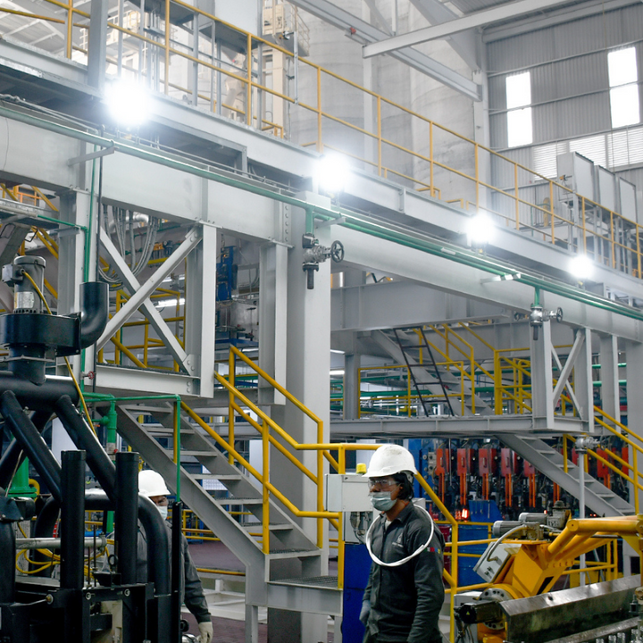 Reflector LED 200W acabado negro luz neutra fría (5000K) 100-277V IP65 de ICON