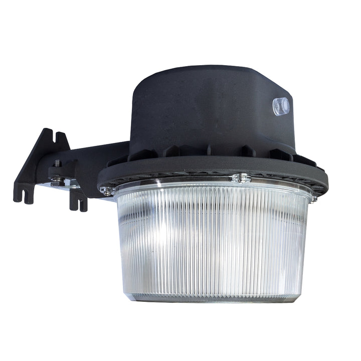 Luminario sub urbano LUA 35w 2,970lm 5000K 100-277v , encendido automático con fotocelda de Auro