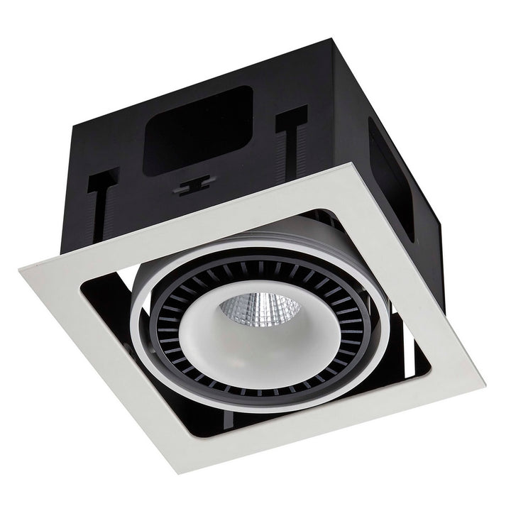 Downlight CIRA 18W 24° CRI>90 cuadrado acabado blanco o negro color de luz neutro cálido de Auro