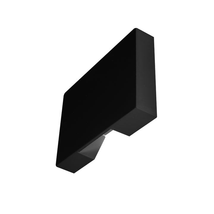 Luminario de cortesía rectangular 7x5cm para sobreponer en muro 1W iLumileds, acabado negro, vista en perspectiva