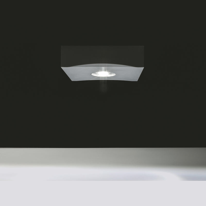 Luminario blanco de emergencia para sobreponer, iluminación pasillos 200lm autonomía 3hr de Normalux