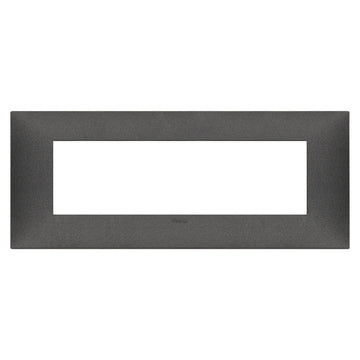 Placa Carbon Mate (Total Look) fabricada en tecnopolímero, línea NeveUp de Vimar