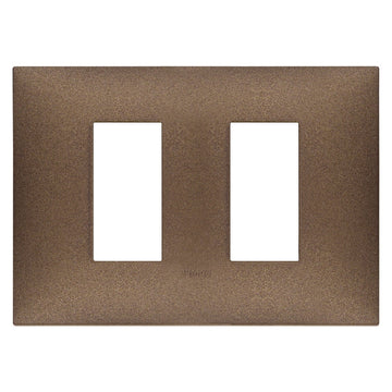 Placa Cobre Mate fabricada en tecnopolímero, línea NeveUp de Vimar