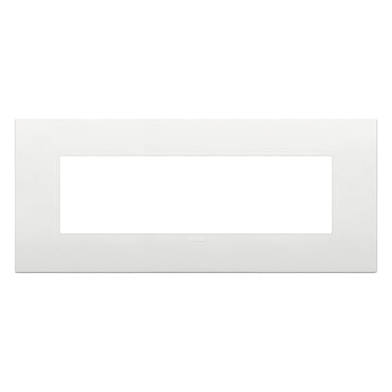 Placas Blanco Tecno-Basico (Tecnopolímero Satinado) línea Arké de Vimar