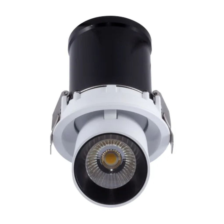 Downlight UNAX 7W 24° dirigible con reflector extraíble base circular para empotrar, color de luz neutro cálido (3000K) o neutro (4000K), acabado blanco o negro, opciones ángulos de salida de Auro