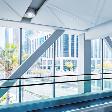 Foco Alta Potencia LED 50W E26/E40 (incluye  adaptador a E40) 100-240V luz fría (6500K) cuerpo aluminio de ICON