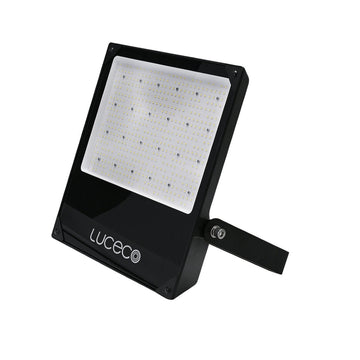 Floodlight Configurable potencia seleccionable (200W - 34000lm / 240W - 40800lm / 300W - 51000lm), luz fría (5000K) 120-277V de Luceco