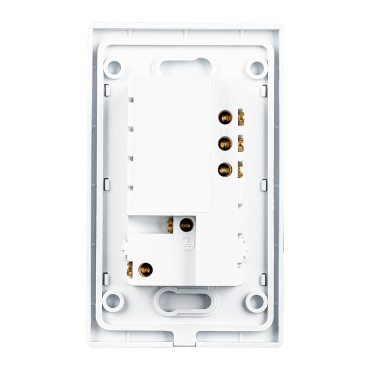 Interruptor Doble + Tomacorriente Smart WiFi opción acabado blanco o negro de ICON