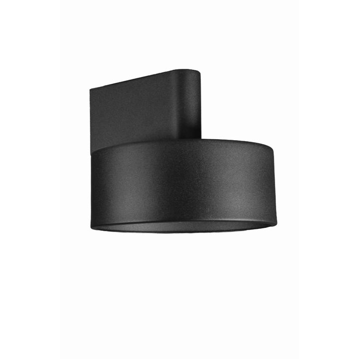 Luminario arbotante decorativo 7W luz cálida (3000K) acabado negro de línea Europea iLumileds