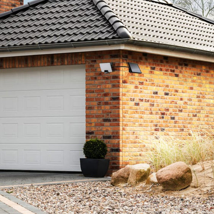 Solar Guardian con panel solar desacopable 8W 800lm con sensor PIR color de luz neutro (4000K) de Luceco