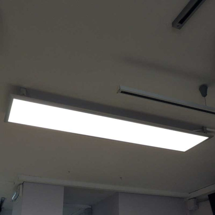 Luminario LED Panel 60W Rectangular 603x1205mm luz fría (6500K) (Caja con 4 piezas) de Lumiance