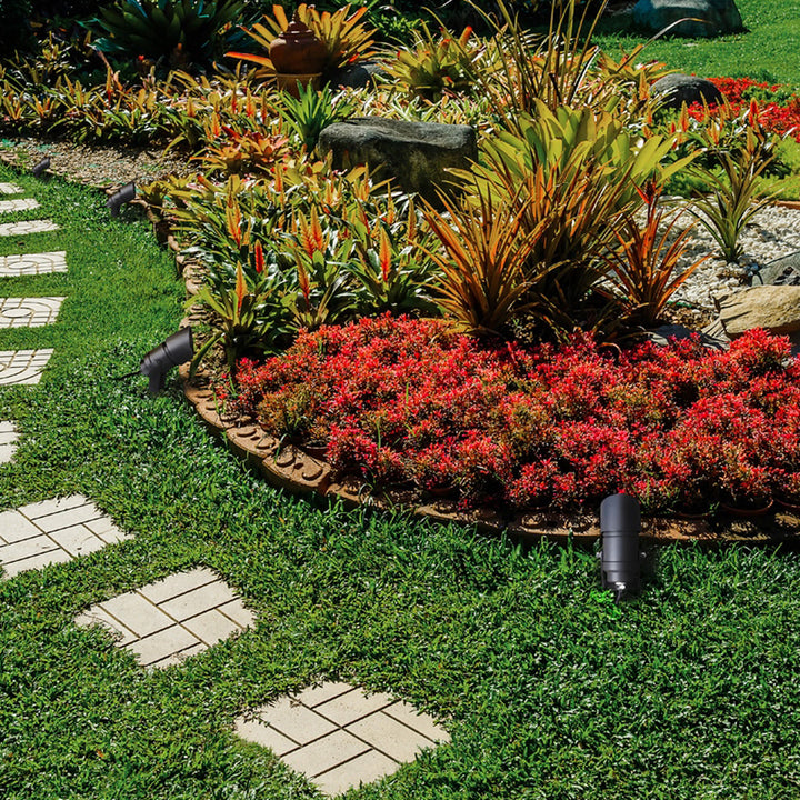 Luminario con estaca para jardín FARA V con visera para lámpara MR16 GU10 de Auro