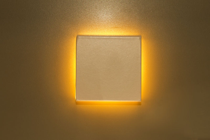 Luminario LED cuadrado empotrable en pared 1W luz neutro cálido (3000K), salida de luz perimetral 100-265V para interiores de iLumileds