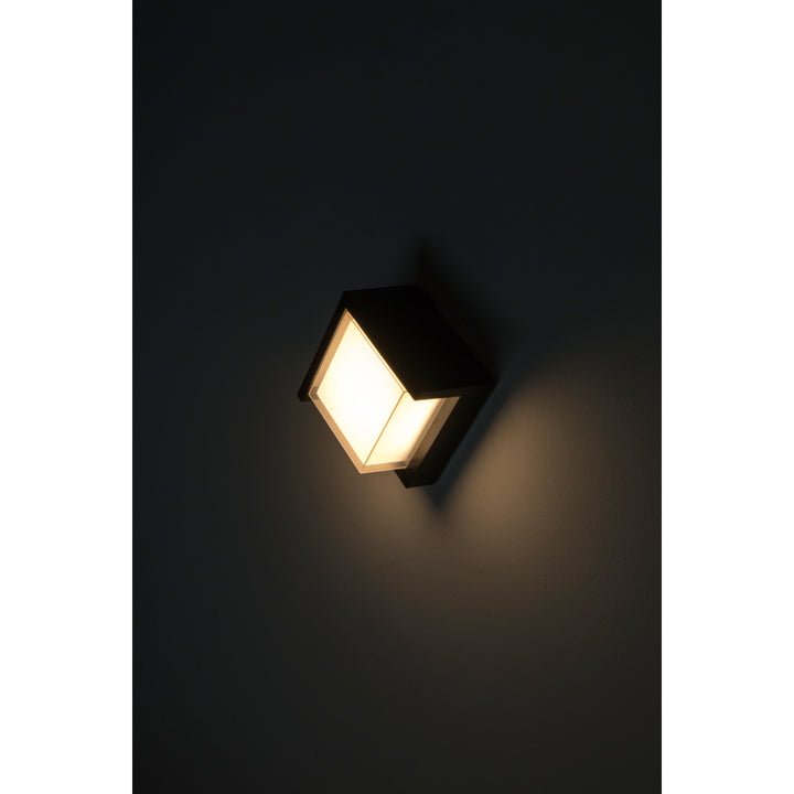 Luminario de muro exterior diamante 7W con salida de luz frontal de iLumileds