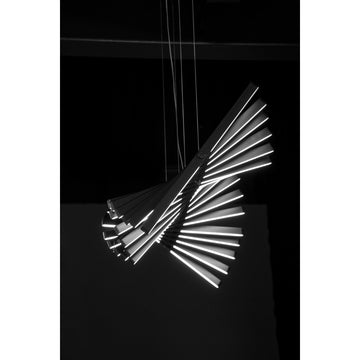 Luminario CiLia decorativo para suspender multibrazos 100W, color de luz programable (Cálido - Neutro - Frío) con control remoto de iLumileds