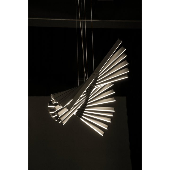 Luminario CiLia decorativo para suspender multibrazos 100W, color de luz programable (Cálido - Neutro - Frío) con control remoto de iLumileds