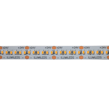 Tira LED IP66 24W/m 24V CRI:90 con 300 chips/m rollo 5m opción de tonos de luz, con auto adhesivo de iLumileds