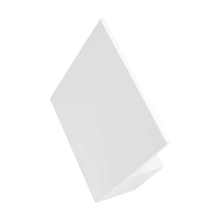 Luminario cuadrado con detalle de sombra para muro 7W luz cálida de iLumileds