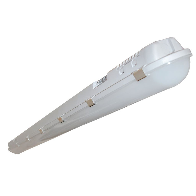 Luminario Sylproof LED 50W 1.48m luz fría (6500K) 120-277V Prueba de Vapor y Agua de Lumiance
