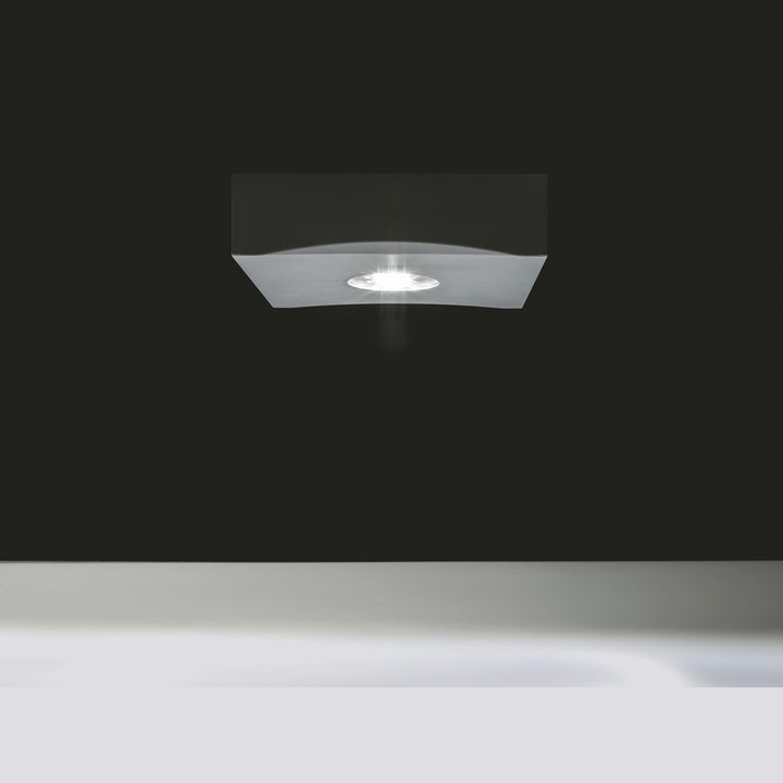 Luminario Via S de emergencia para sobreponer, iluminación pasillos o área, autonomía 3hr de Normalux